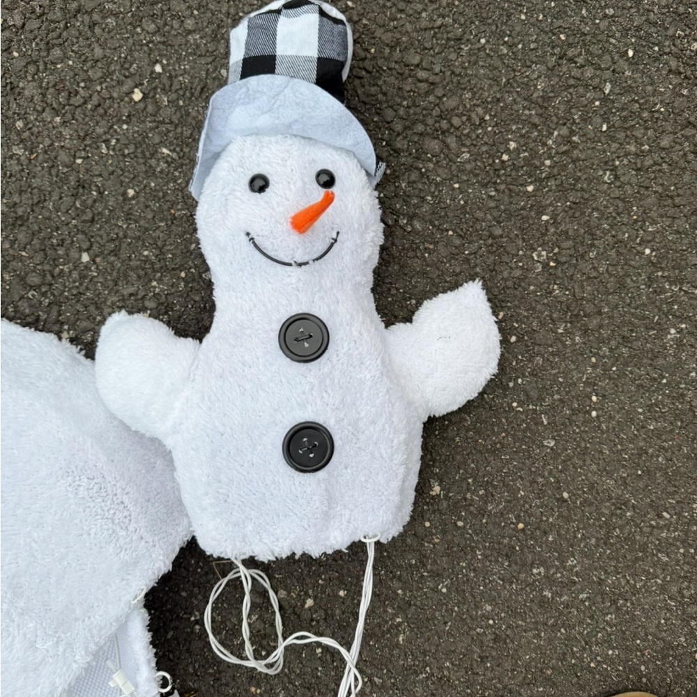 Festive Snowman String Lights - Picture 9 of 10